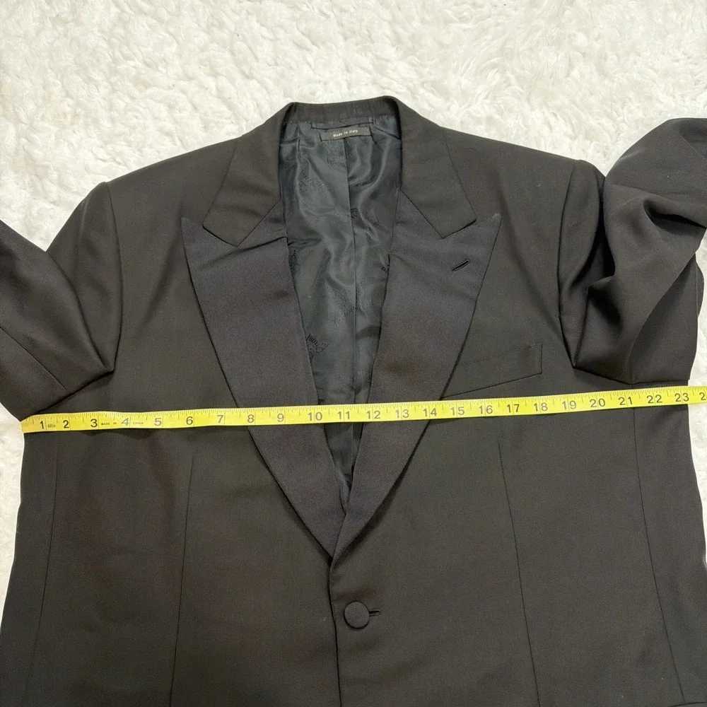 *Modern* Brioni Spartaco Black Tuxedo Jacket 44R